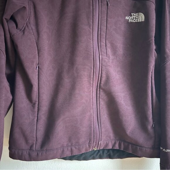 The North Face Sz M TNF Apex Burgundy Printed Jacket - Picture 6 of 11